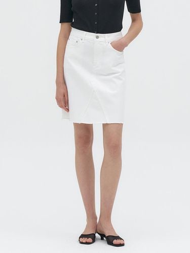 Cutting Midi Denim Skirt_White - Lamerei - Modalova