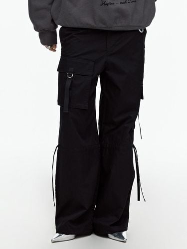 FLAP-POCKET CARGO PANTS_BLACK - FALLETT - Modalova