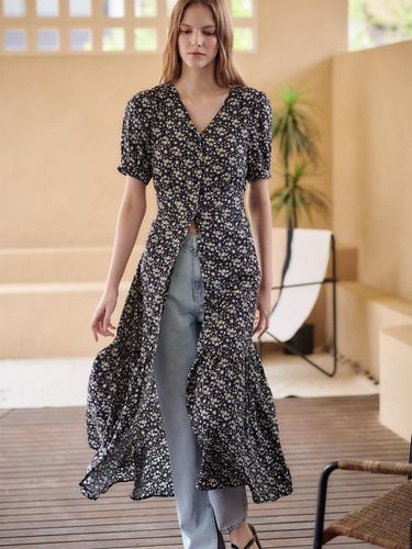 Floral Print Robe Maxi Dress_Black - HACIE - Modalova