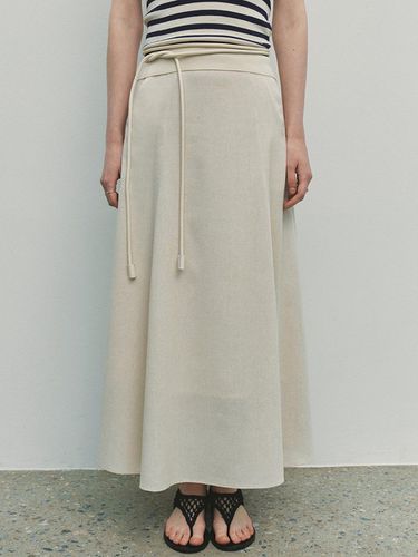 Soft Linen Flare Skirt_Beige - Neev - Modalova