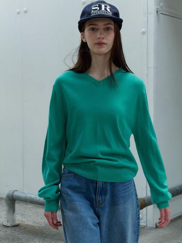 V Neck Basic Knit Top - SO IR - Modalova