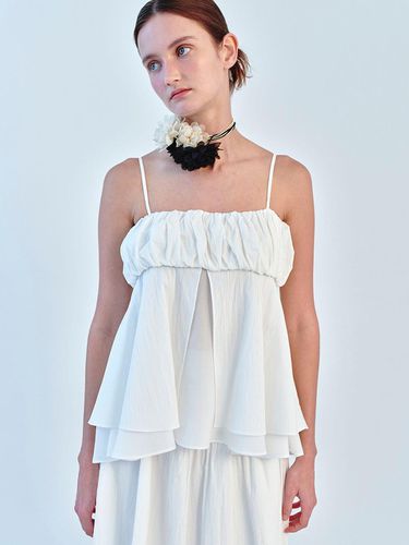 Layered Shirring Blouse_White - SO IR - Modalova