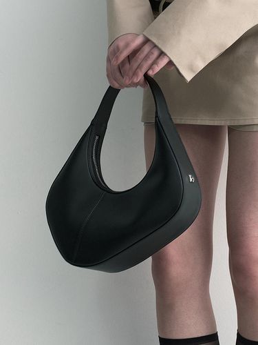 Crepe Tote Bag _ Black - STUDIO TABLE - Modalova