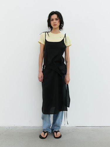 Strap Slit Dress_Black - STUDIO TABLE - Modalova