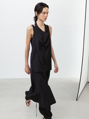 Draped Halter Top_Black - RRACE - Modalova