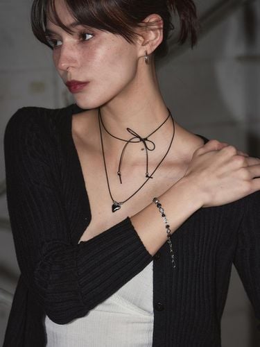 Two-Way Choker Heart Necklace_Silver - leathery - Modalova