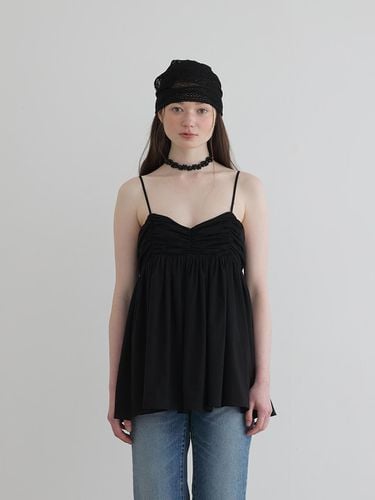 Smocking Sleeveless Top_Black - SSEMI - Modalova