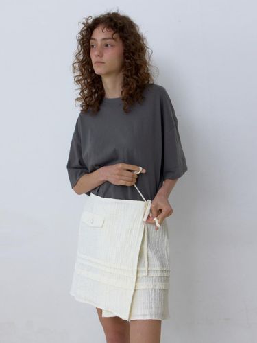 Crinkle Natural Wrap Skirt - UNNOUT - Modalova