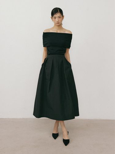 Padded Pleats Skirt_Black - Lucirzu - Modalova