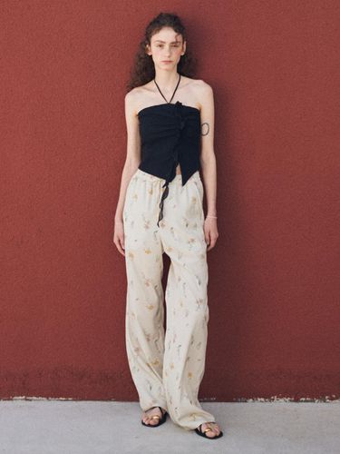 Flower Pattern Wide Pants_Sand Beige - ouel - Modalova