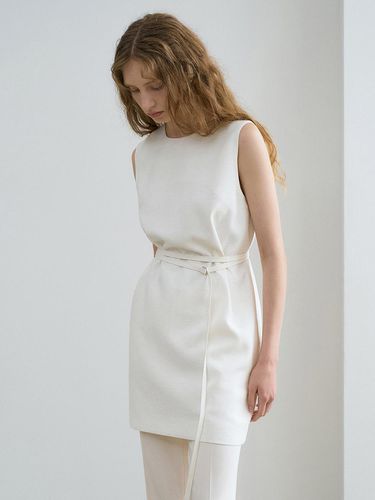 Belted Basic Mini Dress - RENEJ - Modalova