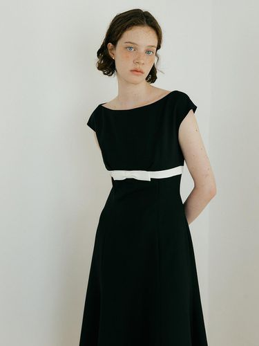 Binding Ribbon Dress_Black - Lucirzu - Modalova