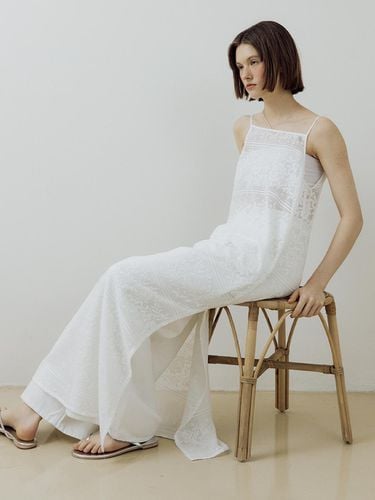 Puree Lace Sleeveless Dress_White - Lucirzu - Modalova