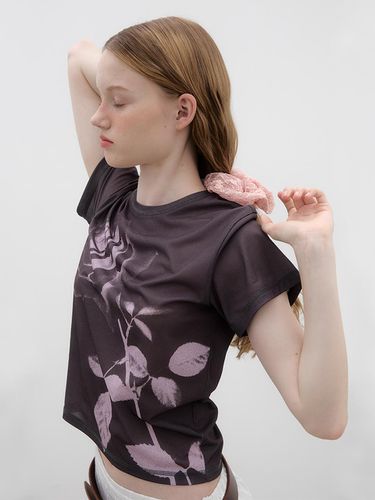 Rose Printed T-shirt - Charcoal - poev - Modalova