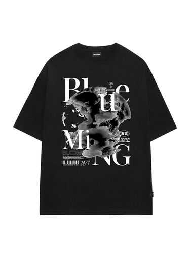 Blueming Graphic Oversized T-Shirt - ODD STUDIO - Modalova