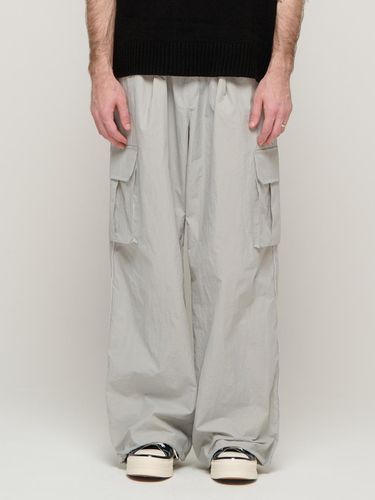 CB Cargo Nylon Y2K Piping Wide Pants_Gray - CARGOBROS - Modalova