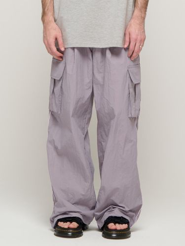 CB Cargo Nylon Y2K Piping Wide Pants_Purple - CARGOBROS - Modalova