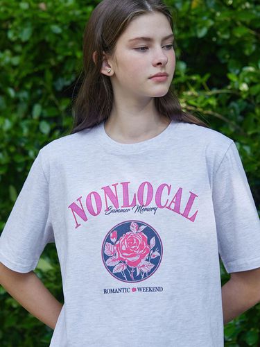 Vintage Rose T-shirt_Light Grey - NONLOCAL - Modalova