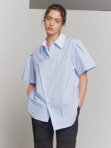 Diagonal Short Sleeve Shirt - Blue - DEW E DEW E - Modalova