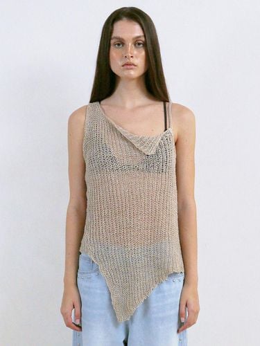 Grunged Knit Sleeveless Top_Beige - Polysooem - Modalova