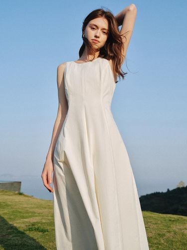 Temperament Sleeveless Dress (White) - We’Dee - Modalova