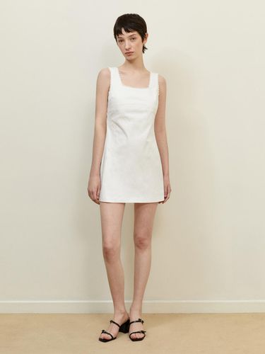 Square Neck Mini Dress - White - LADYVOLUME - Modalova