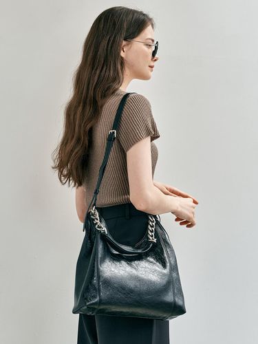 Crumple Shoulder Bag _ Black - We’Dee - Modalova