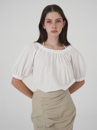 Pintuck Detail Blouse - on&on - Modalova