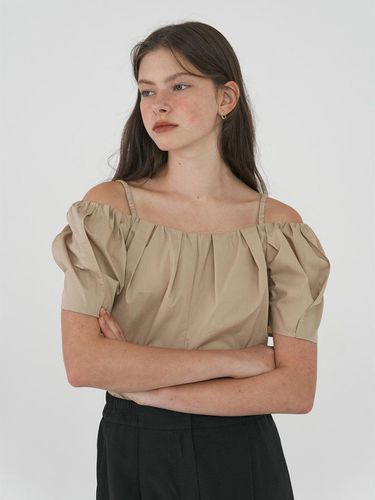 Off-shoulder Puff Sleeve Blouse - on&on - Modalova