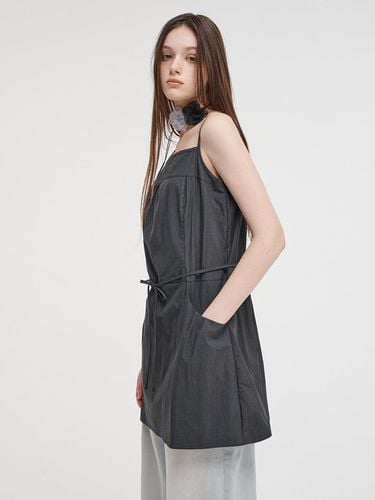 Slip Pintuck Mini Dress_Charcoal - ETMON - Modalova