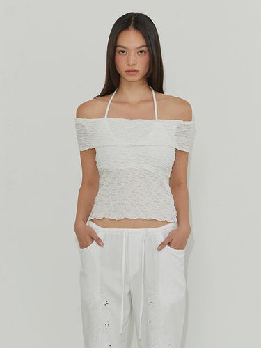 Lace Halter Layer Top - MORE THAN PARADISE - Modalova