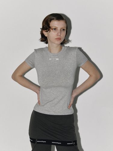 Slim Label Half T-shirt_Gray - answerisyes - Modalova