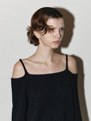 Boucle Off Shoulder Top_Black - answerisyes - Modalova