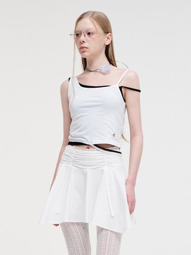 Slit Strap Sleeveless Top_White - ETMON - Modalova