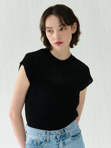 Boucle Cap Sleeve Knit Top_Black - camino - Modalova