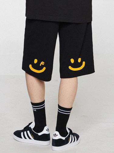 Back Drawing Smile Bermuda Training Pants_Black - GRAVER - Modalova