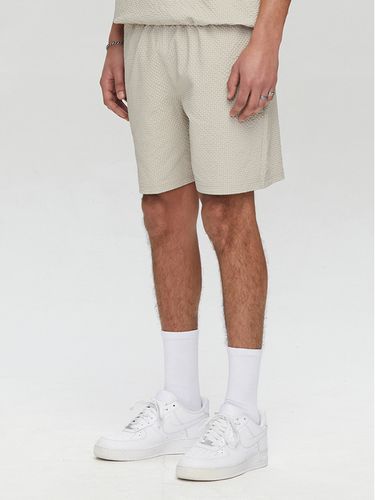 Seersucker Pocket Shorts _ Beige - SAINTPAIN - Modalova