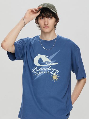 Surfing Bolt T-Shirt _ Deep Blue - SAINTPAIN - Modalova