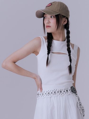 Layered Jersey Sleeveless (White) - SILN - Modalova