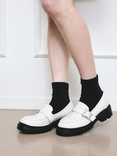 Buckle Chunky Loafer - SPUR - Modalova