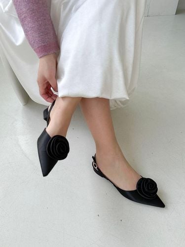 Etoile Flat Shoes_Black - CHERTOI SEOUL - Modalova