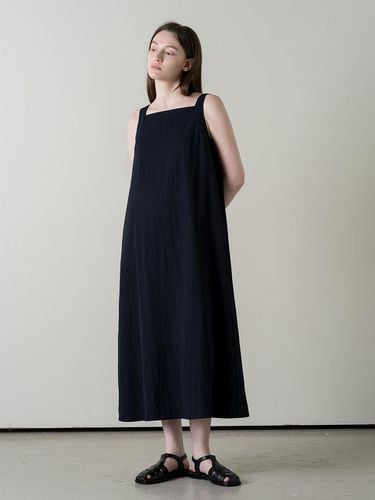 Sleeveless Long Dress (Navy) - knowing - Modalova