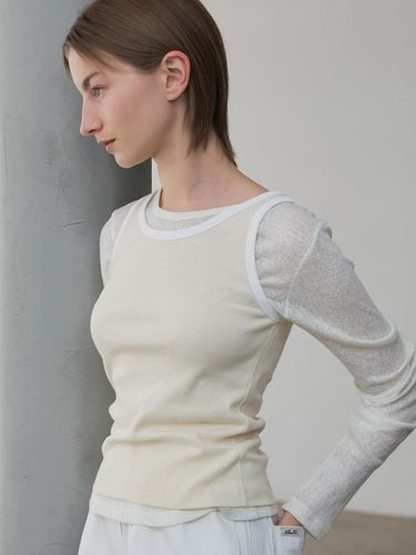 Scoop Neck Waffle Top - KLEAN - Modalova