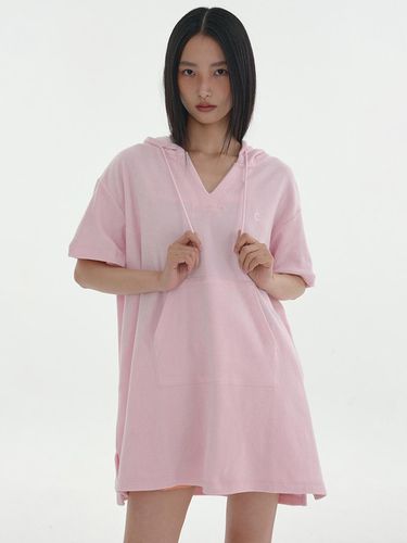 Easy Hoodie Dress_Pink - CLOVE - Modalova