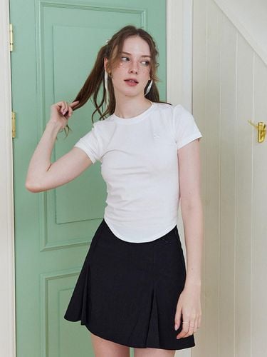 Basic U Neck Short Sleeve Top_White - ETRE AU SOMMET - Modalova