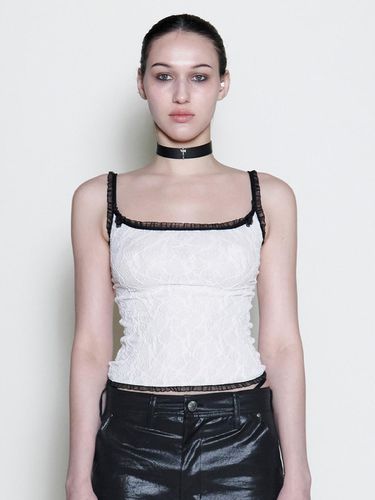 Lace Rose-decorated Sleeveless Top - HILLDA - Modalova