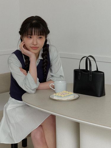 Dear Mini Tote Bag _ Black - OVHEE - Modalova