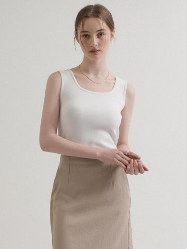 Square Knit Sleeveless Top - VLETI - Modalova