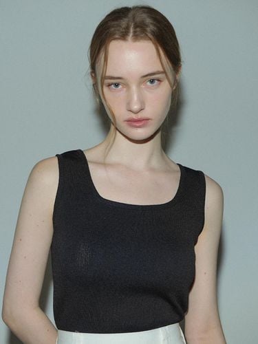 Square Knit Sleeveless Top_Black - VLETI - Modalova