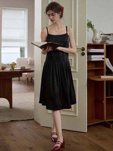 Black Organ Pleated Dress - Simple Retro - Modalova